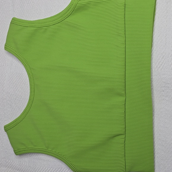 Evie's Studio Green Ribbed Crop Top and Shorts Set - Picture 5 of 7